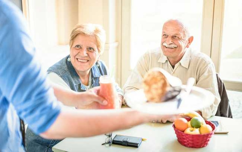 Best tips to take care of your elderly family members